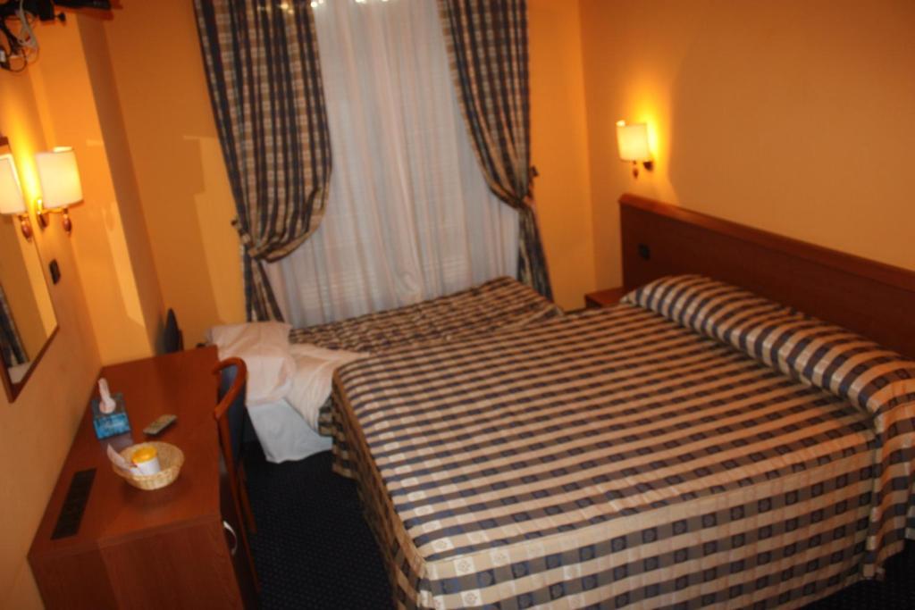 Hotel Tre Denti Cantalupa Стая снимка
