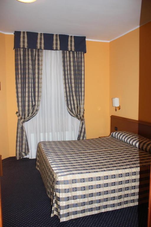 Hotel Tre Denti Cantalupa Стая снимка